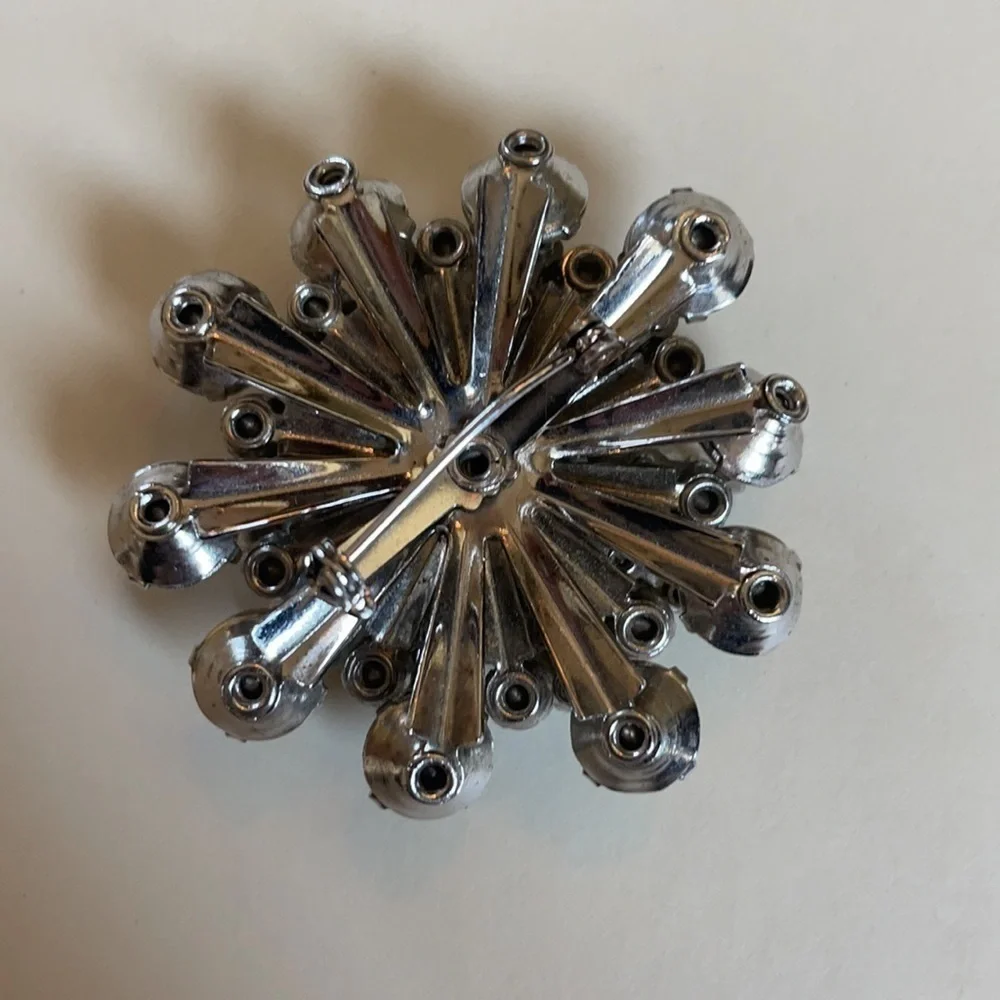 Vintage Antique Beautiful Silver & Faux Diamond Antique Brooch Pin - Picture 2 of 5